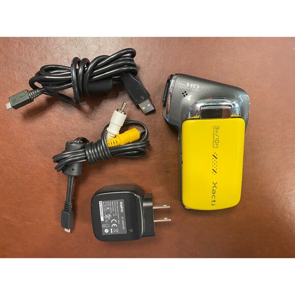 Sanyo Xacti VPC-CA102 Waterproof Dual Camera Photo & Video - GENTLY USED TESTED - Picture 12 of 16